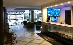 Flat Four Seasons 20Mts Da Praia Pitangueiras.